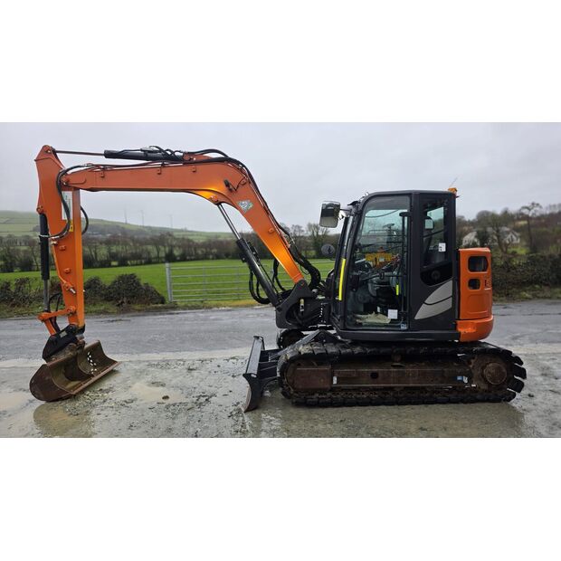 2022 Hitachi ZX85-46589071