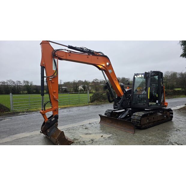 2022 Hitachi ZX85-46589076