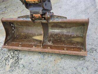 2022-hitachi-zx85-46589077