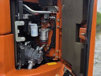 2022-hitachi-zx85-46589083