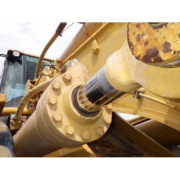 2002 كاتربيلر 988G-46589113