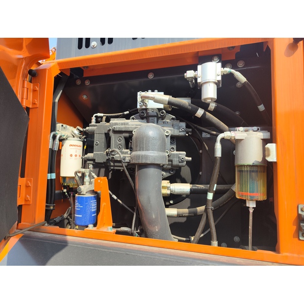 2022 دووسان DX360LC-46589177