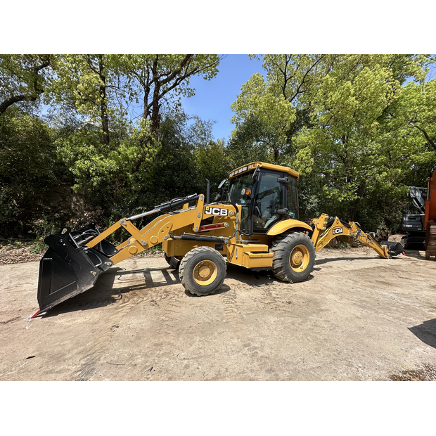 2026 JCB 3CX-46589180