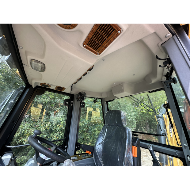 2026 JCB 3CX-46589182