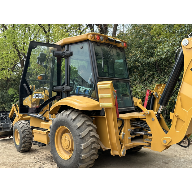 2026 JCB 3CX-46589183