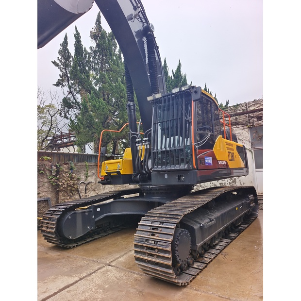 2024 فولفو EC380-46589216