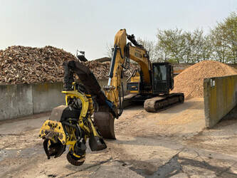 Image for EXCAVATORS 2015 Caterpillar 320ELLR for Sale in Italy