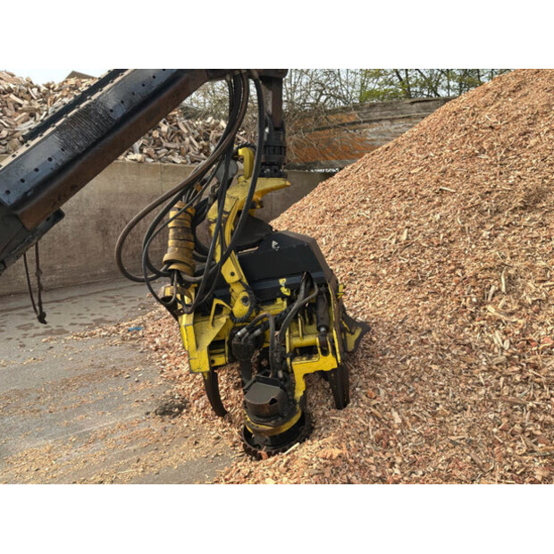 2015 كاتربيلر 320ELLR-46589318