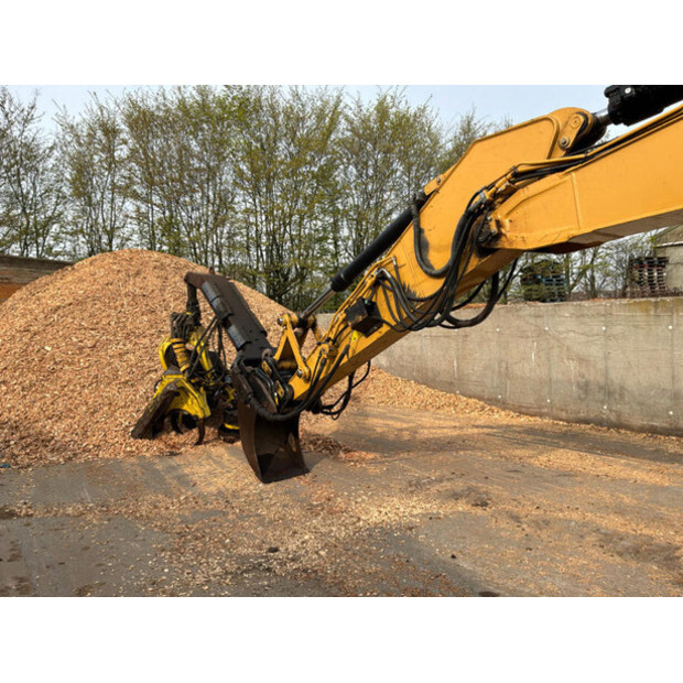 2015 كاتربيلر 320ELLR-46589319