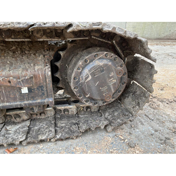 2015 كاتربيلر 320ELLR-46589325