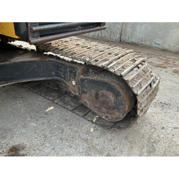 2015 كاتربيلر 320ELLR-46589328