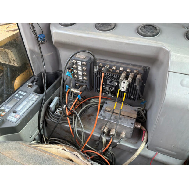 2015 كاتربيلر 320ELLR-46589337