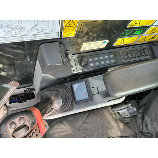 2015 كاتربيلر 320ELLR-46589340