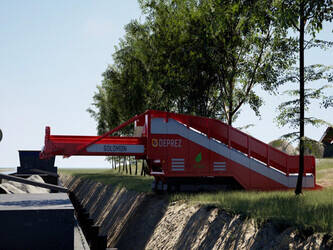 2023-deprez-solomon-46589468