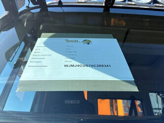 2014-iveco-euro-trakker-46589785