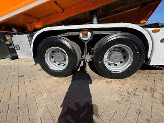 2014-iveco-euro-trakker-1442415-46589863