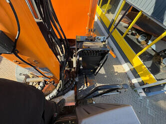 2014-iveco-euro-trakker-1442415-46589877