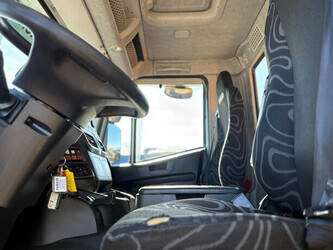 2014-iveco-euro-trakker-1442415-46589881