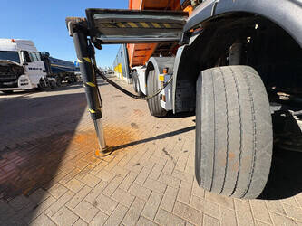 2014-iveco-euro-trakker-1442415-46589884