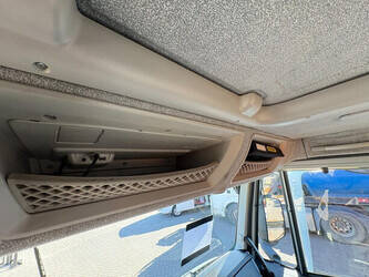 2014-iveco-euro-trakker-1442415-46589895