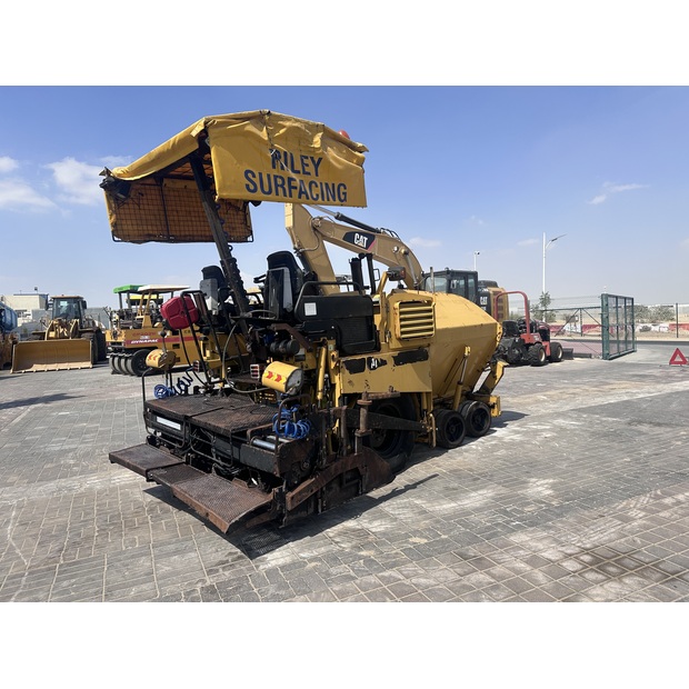 2010 كاتربيلر AP300-46589937