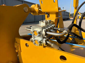 2026-caterpillar-d8n-multi-shank-ripper-46590689