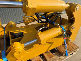 2026-caterpillar-d8n-multi-shank-ripper-46590696