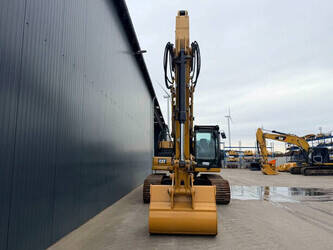 2018-caterpillar-323-1442538-46590759