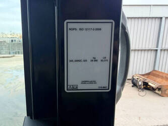 2018-caterpillar-323-1442538-46590763