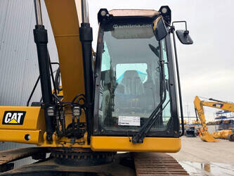 2018-caterpillar-323-1442538-46590780