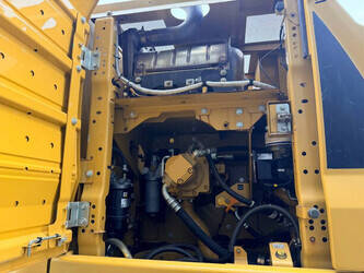 2018-caterpillar-323-1442538-46590789