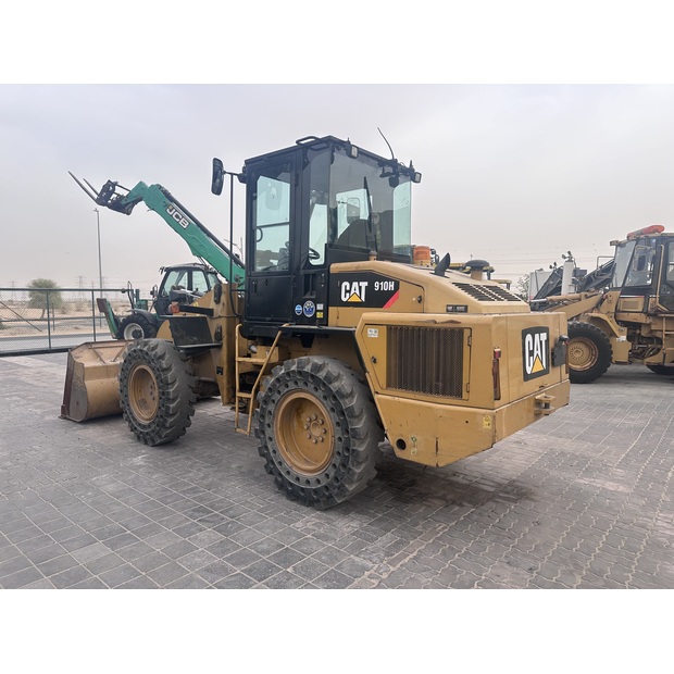 2013 Caterpillar 910H-46590795