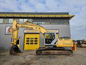 صورة ل 2008 نيو هولاند E215B