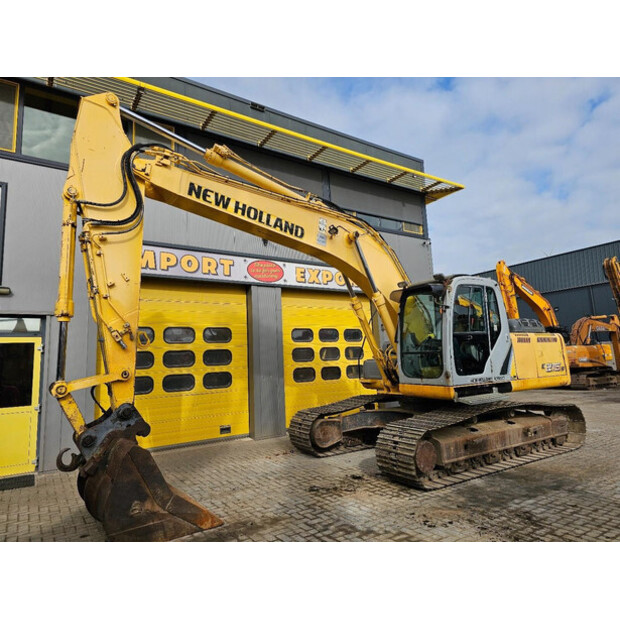 2008 New Holland E215B-46590985