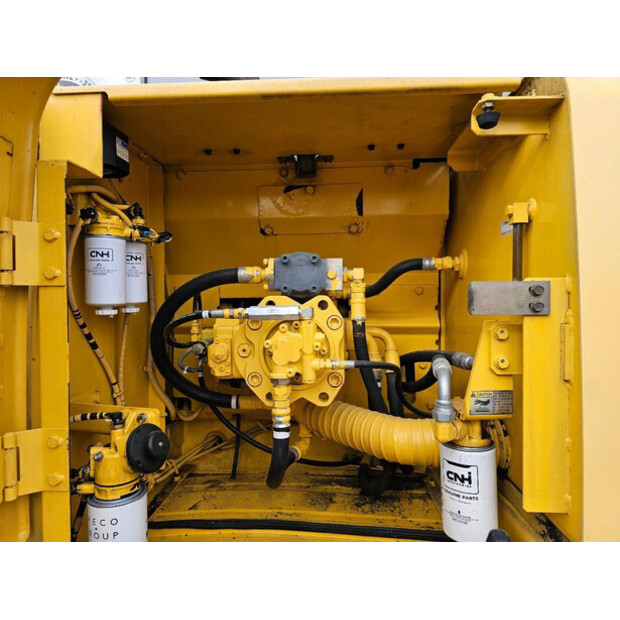 2008 New Holland E215B-46590998