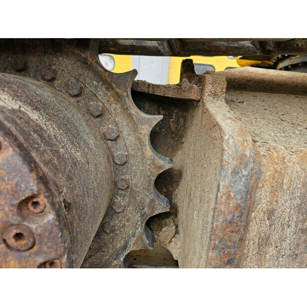 2008 New Holland E215B-46591005