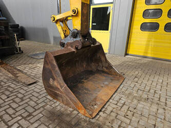 2008-new-holland-e215b-1442553-46591008