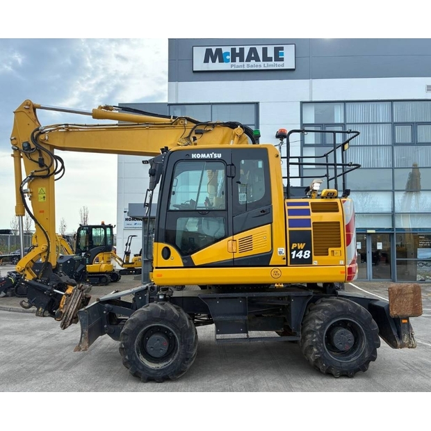 2024 Komatsu 11-46596254