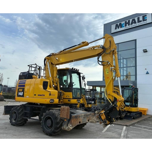 2024 Komatsu 11-46596257
