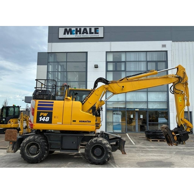 2024 Komatsu 11-46596262