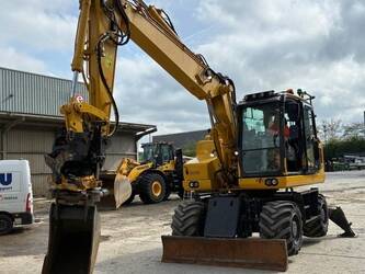 2024-komatsu-11-46596272