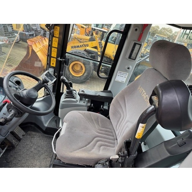 Hitachi ZW250-6-46599304