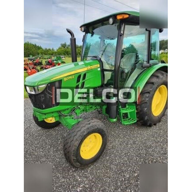 2026 JOHN DEERE 5075E-46600192