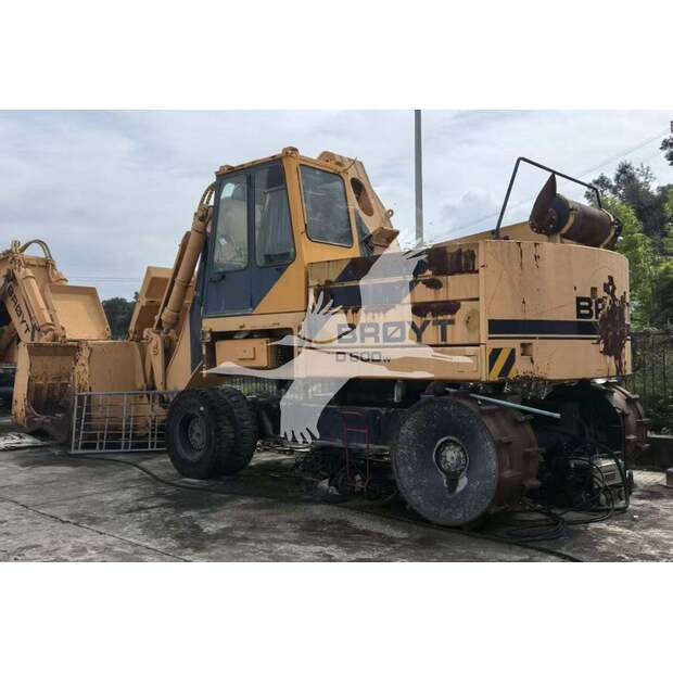 2004 بريت D600W-46602375