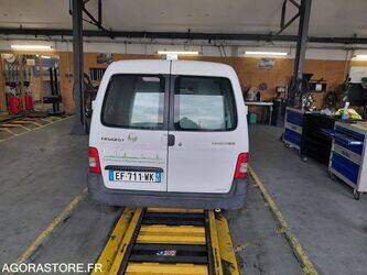 2007-peugeot-partner-1442733-46606407