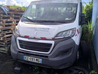 صورة ل شاحنات مسطحة 2018 بيجو BOXER