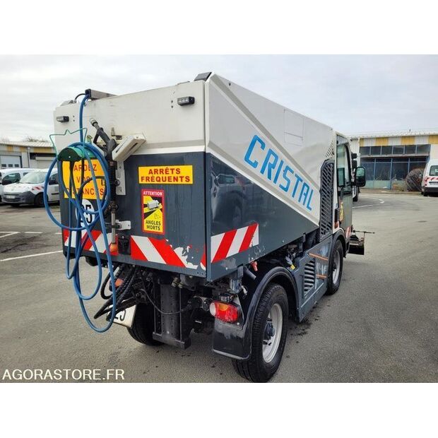 2017 Holder M3000-46606544