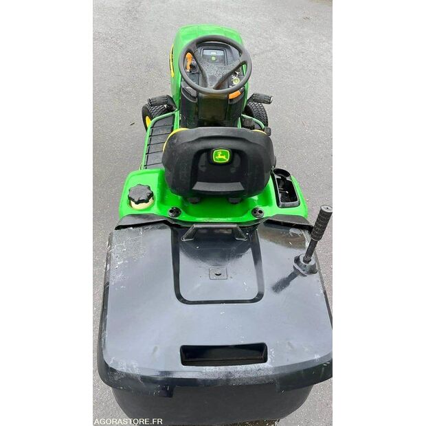 JOHN DEERE X300R-46606665