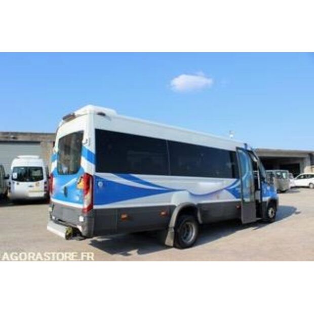 2017 Iveco 65C18-46606715