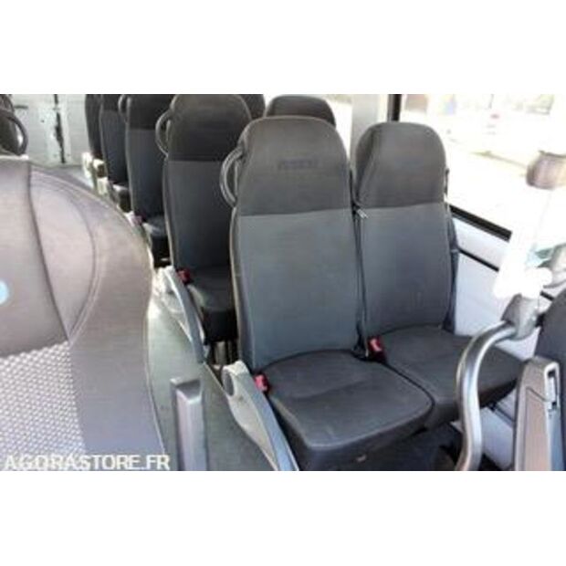 2017 Iveco 65C18-46606722